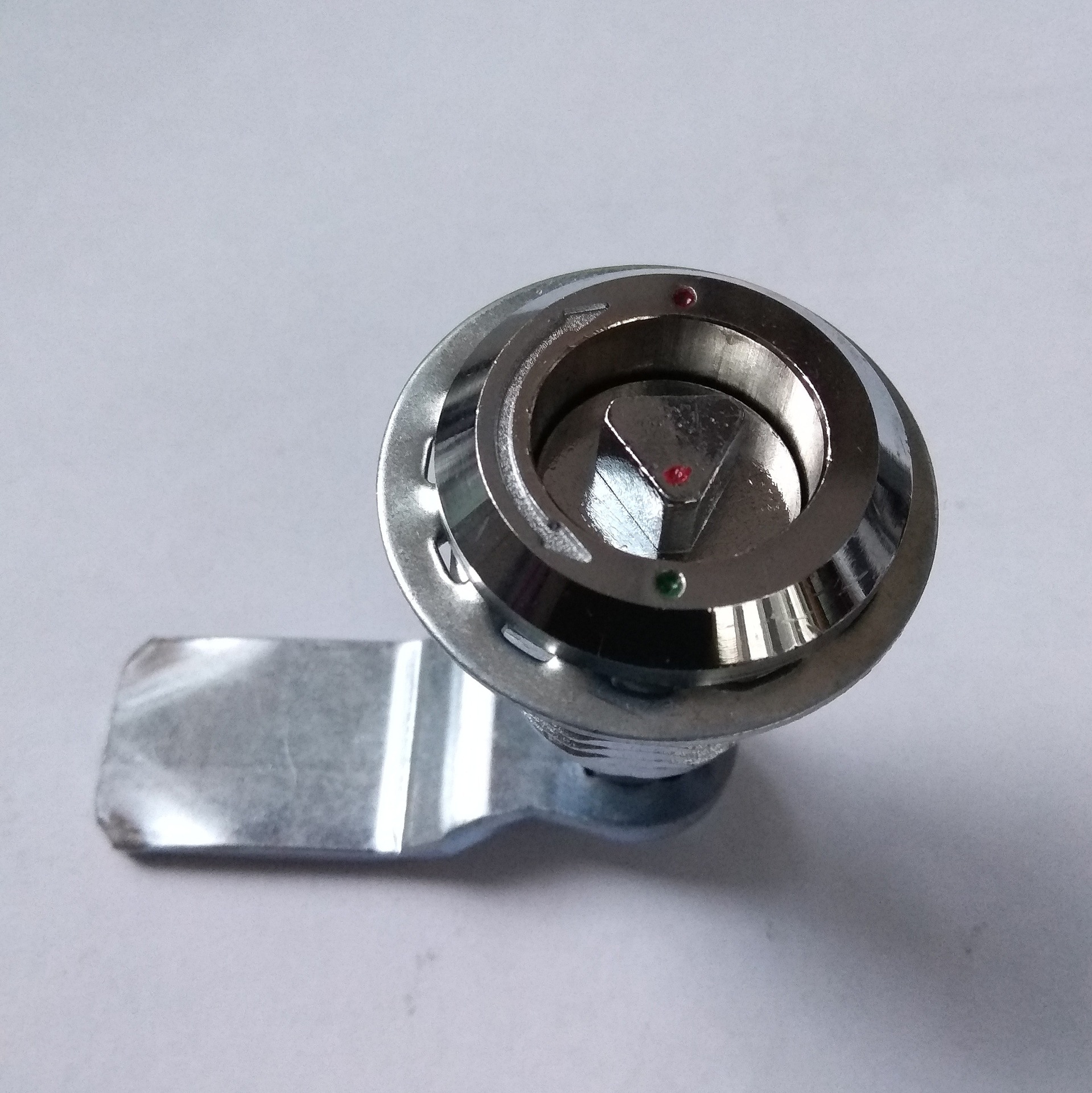 压缩收紧柜锁 红绿标识机车柜锁ms816-3dj 防水防震锌合金转舌锁