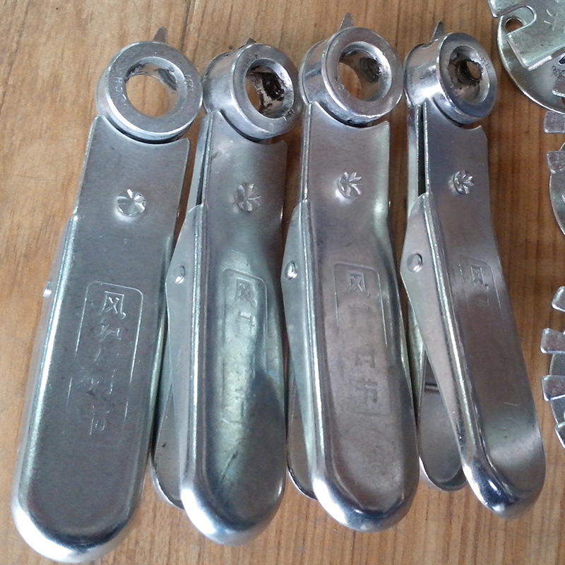 厂家供应调节阀手柄镀锌风量调节阀手柄手动风管风阀执行器