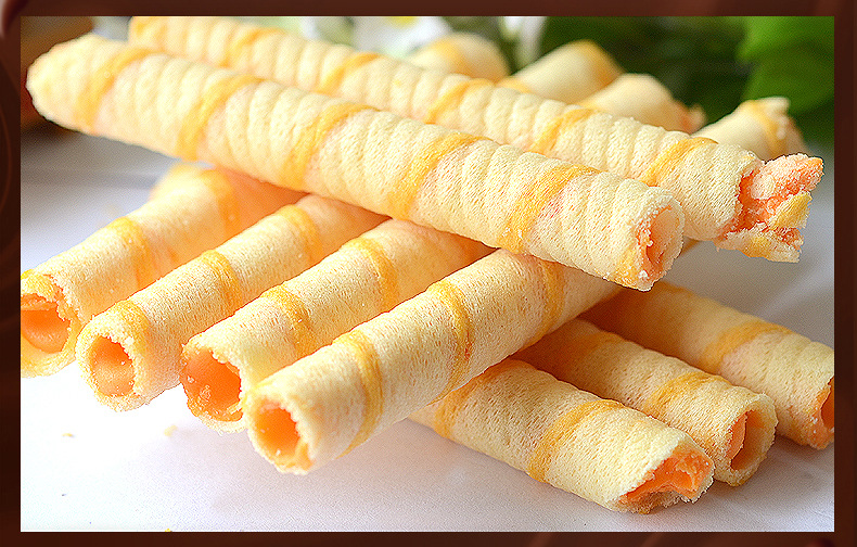 印尼进口 丽芝士奶酪夹心蛋卷饼干休闲零食品批发60g*24盒/箱