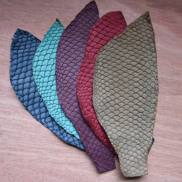 手工diy皮料进口鲤鱼皮革面料真皮料镶嵌小料钱包手包手工鱼皮料