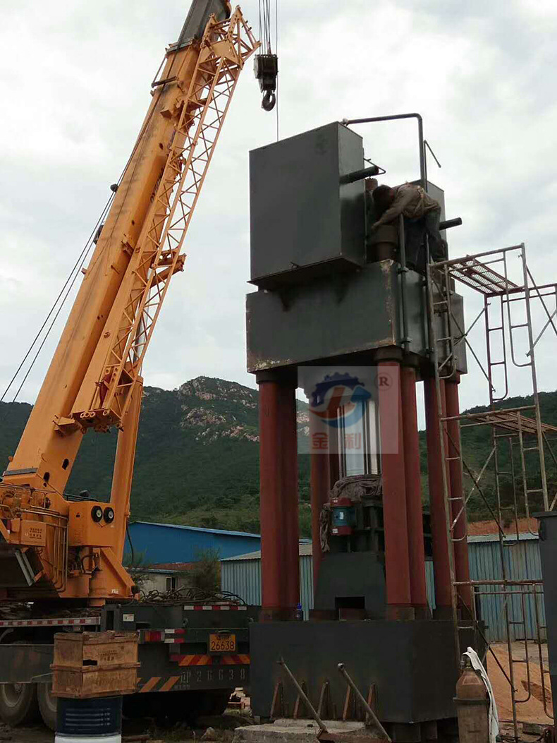 销售山东金利液压机2000吨四柱油压机2000t重型液压机价格合理