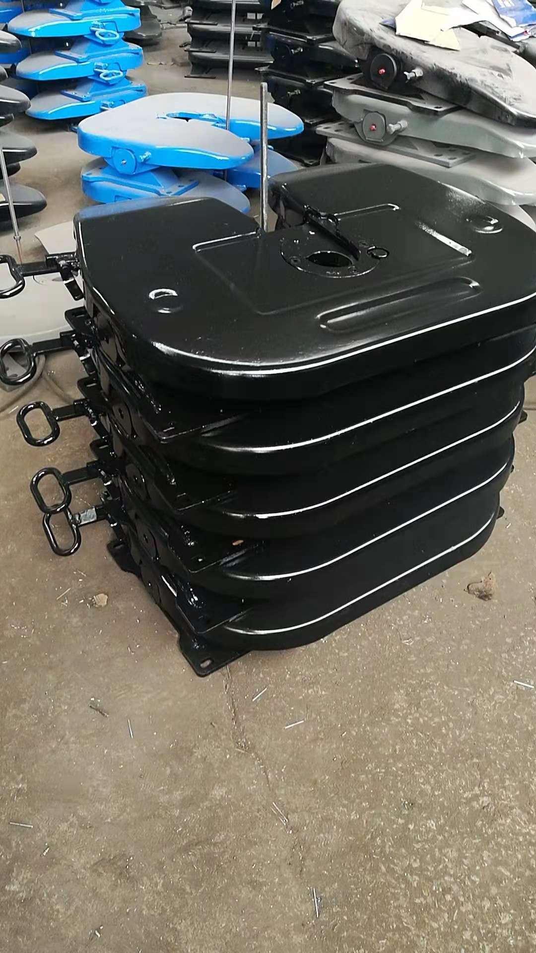 fifthwheel挂车牵引座加重型牵引鞍座半挂车磨盘牵引座厂家