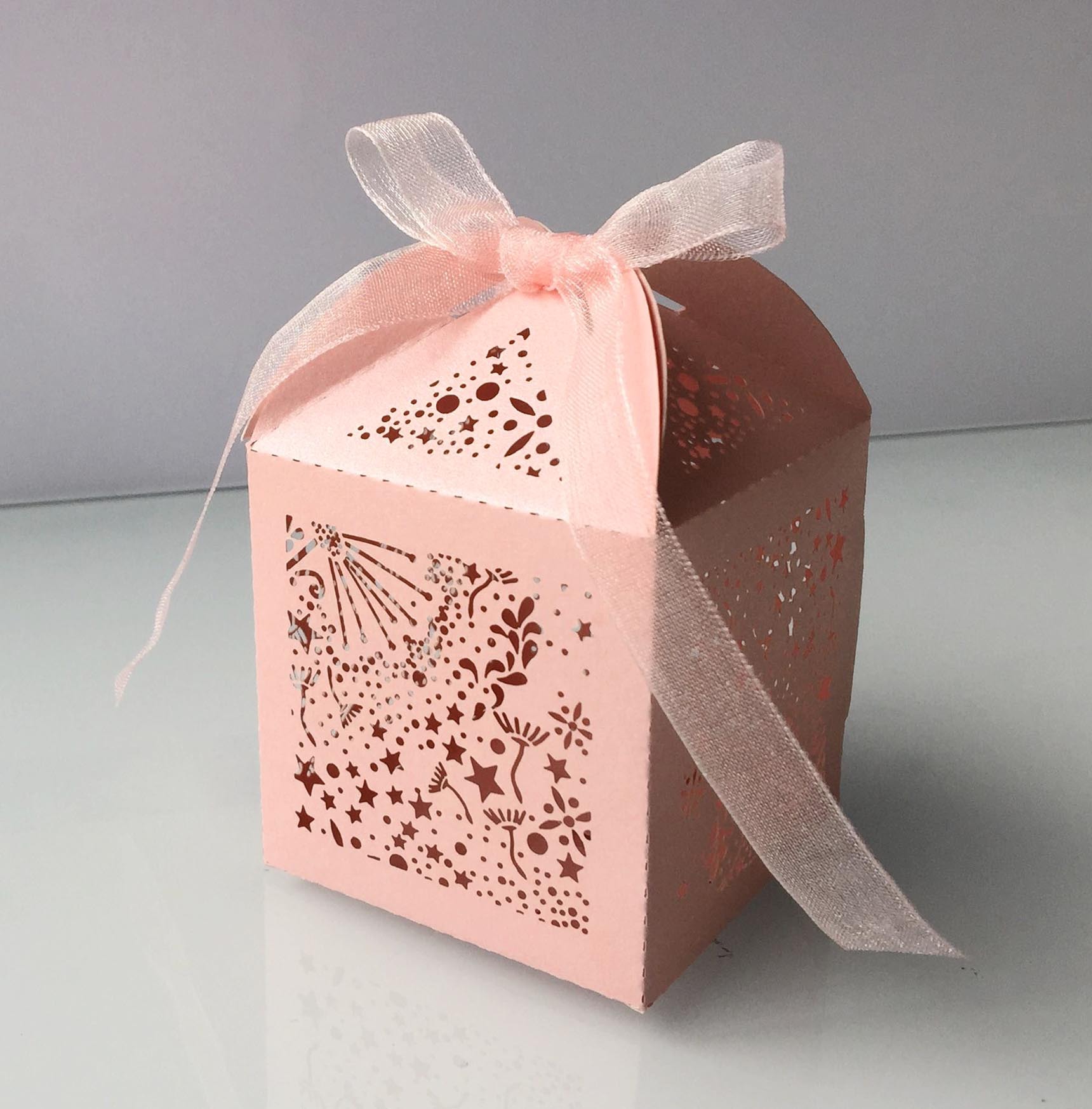 激光镂空五角星喜糖盒 糖果包装盒 酒店用结婚盒子 深紫色纸盒