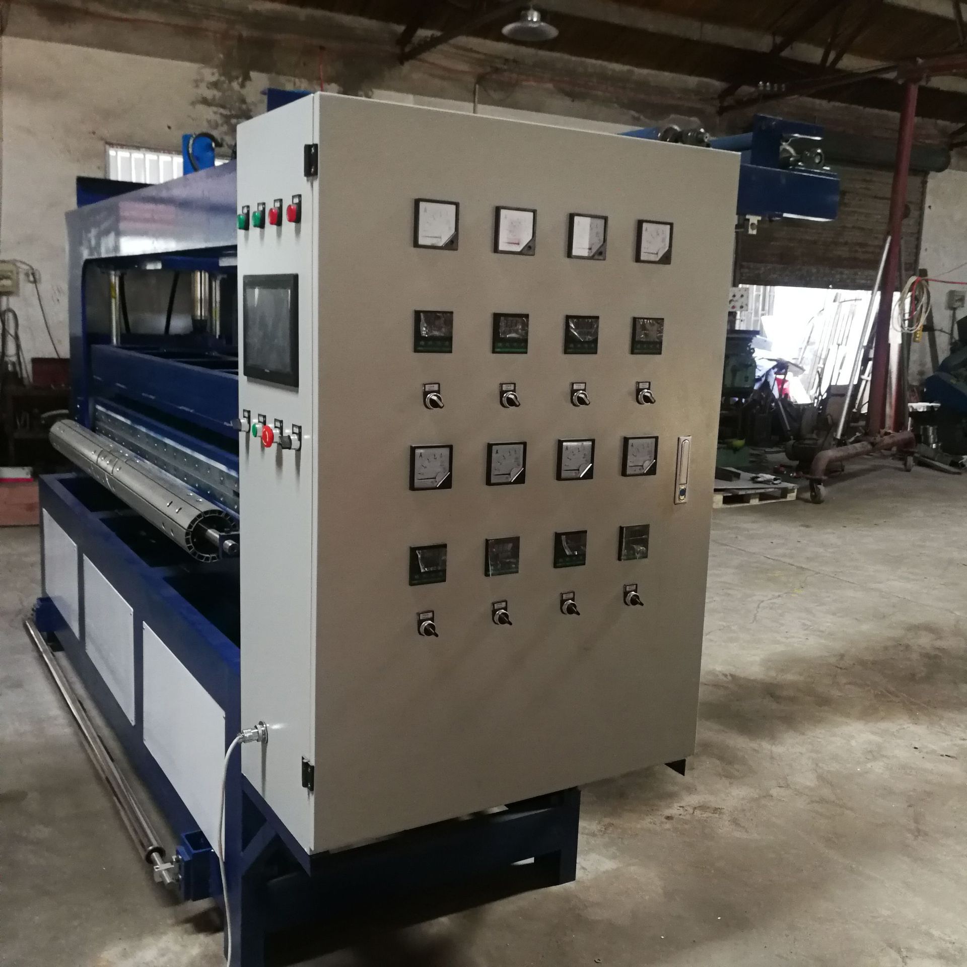 生产床垫凹凸花纹压花机,赛典海绵布料油压压纹机,压花机厂家