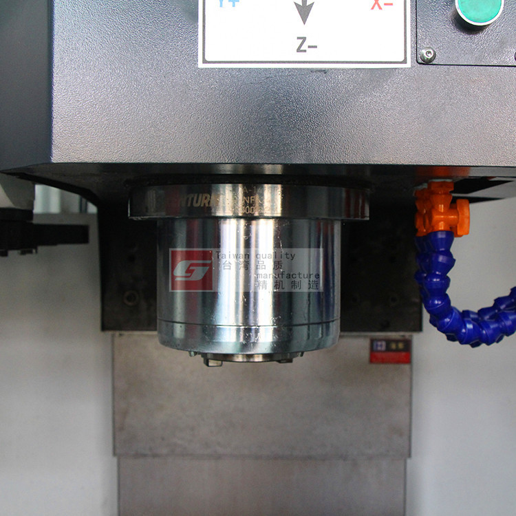 热销数控加工中心机床 立式加工中心 cnc加工中心850数控铣床价格