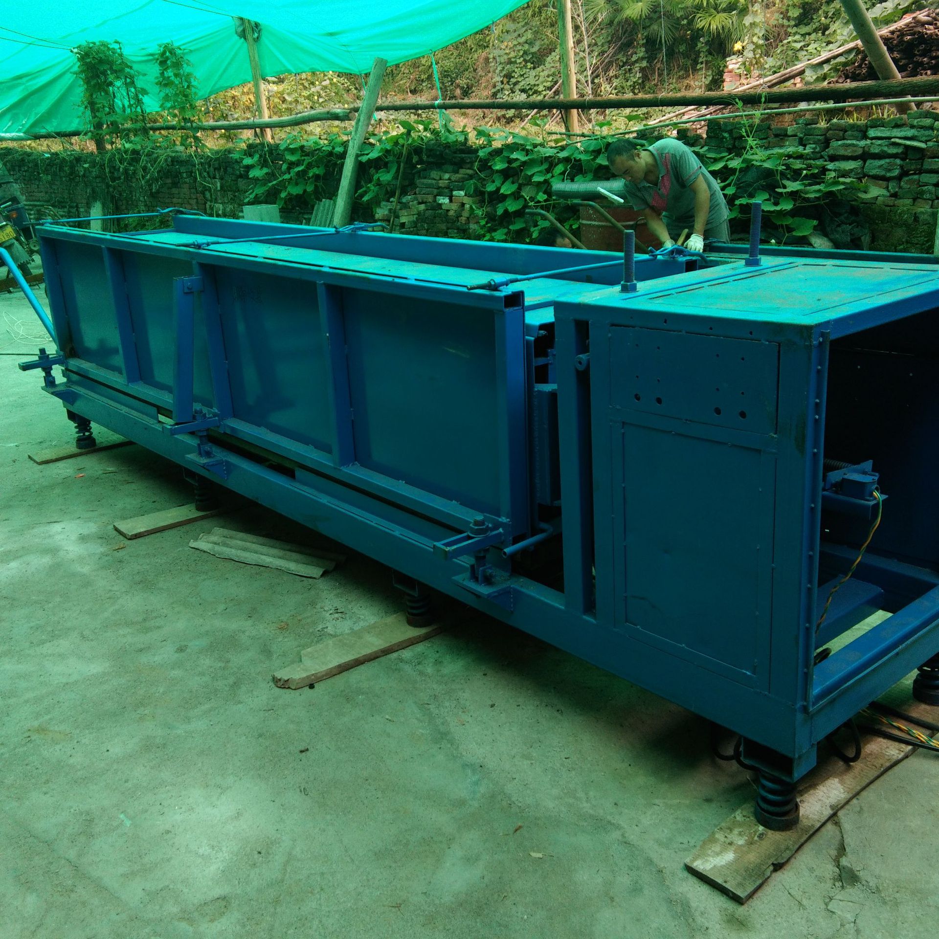 水泥烟道管成型设备 烟囱管道成型机 制作烟道管的机器