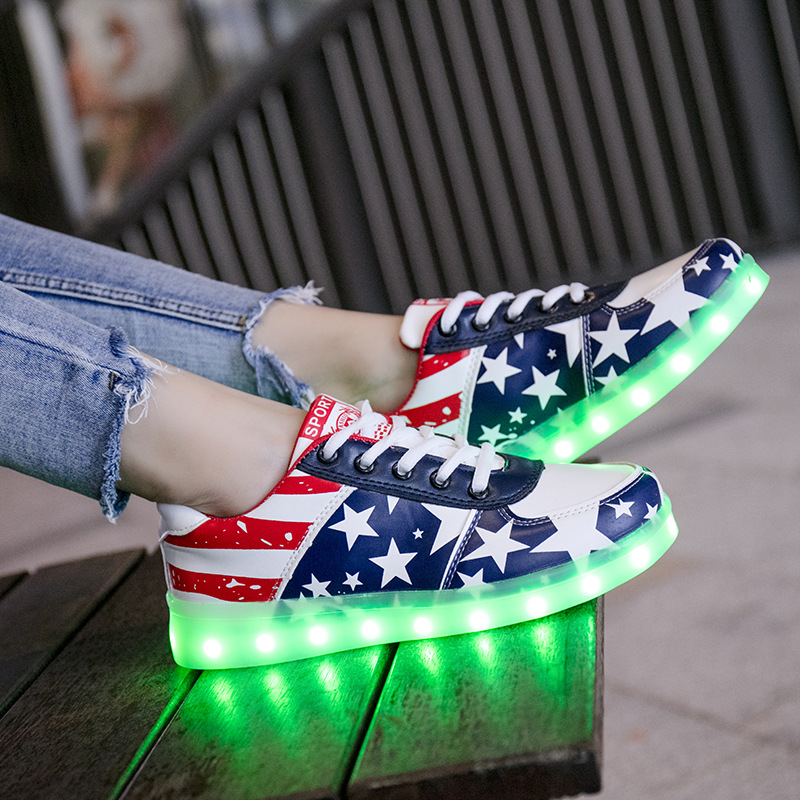 会发光的学生发光鞋led闪光灯亮灯夜光鞋usb充电荧光男女情侣鞋子