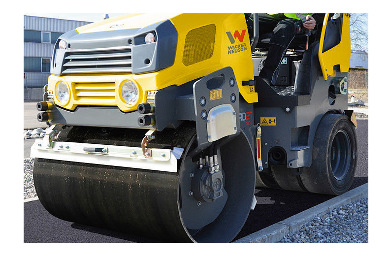 进口品牌压路机 振动压路机 rd 27-120c前钢后胶 威克诺森