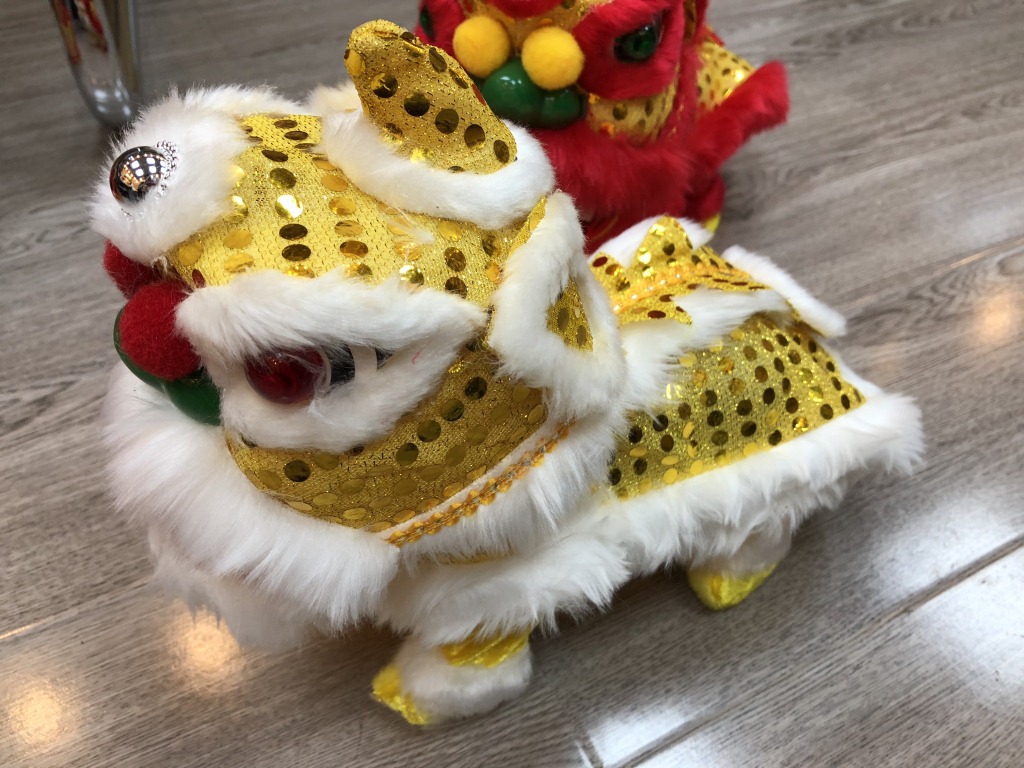 电动招财醒狮 春节毛绒公仔 喜庆摆件 电动感应醒狮 毛绒玩具现货