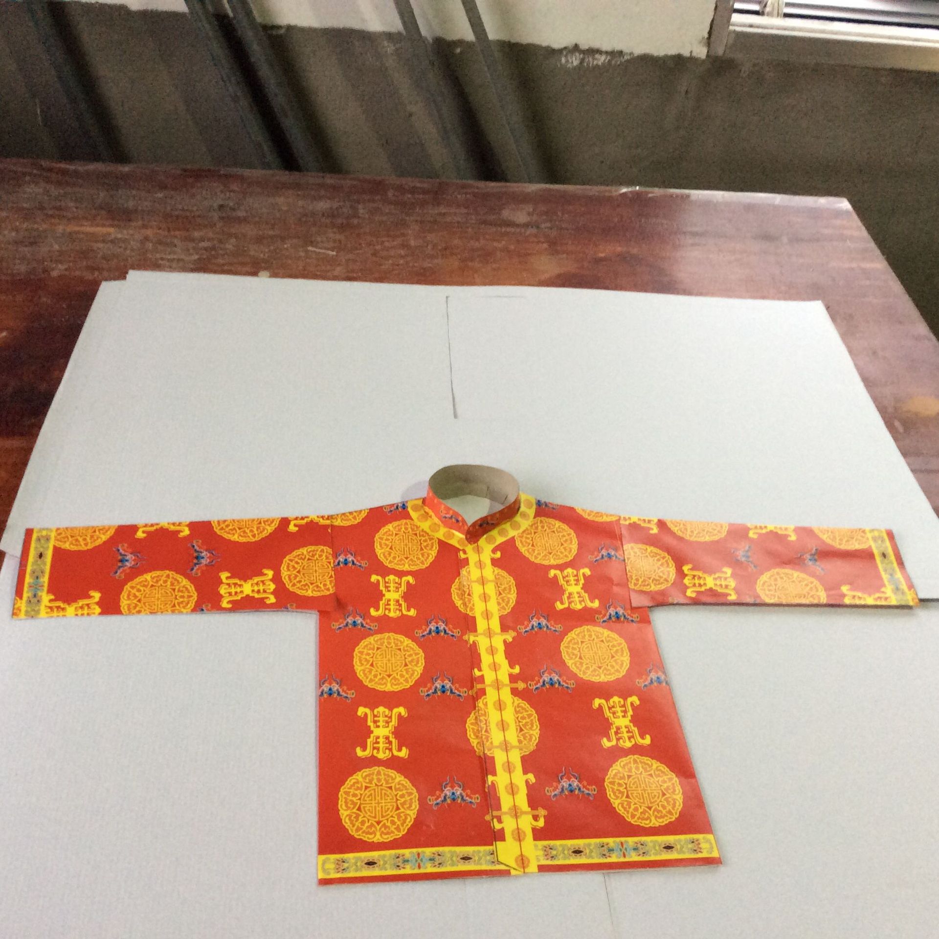 仙乐殡葬纸扎厂家直销立体纸衣服祭祀烧纸高档手工寒衣男女套装