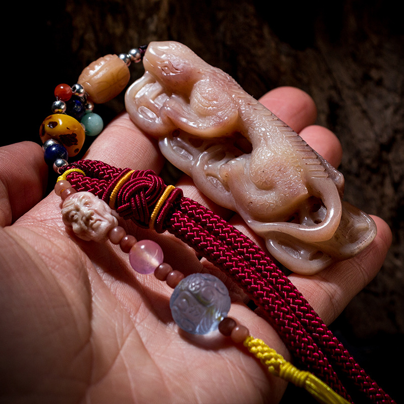 天然血料骆驼骨手工雕刻貔貅文玩手把件精工骨雕车挂佛珠手串吊坠