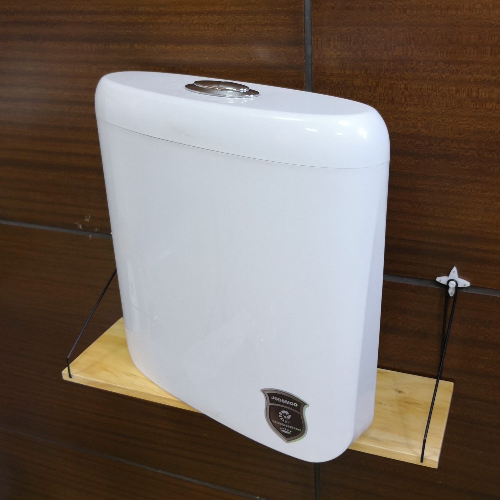 厂家供应挂墙式节能厕所水箱 通用厕所冲水器厕所水箱 批发