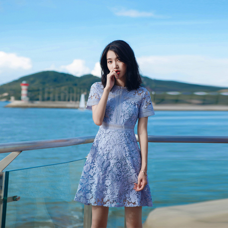 蓝色蕾丝连衣裙女2018夏季新款高腰修身显瘦时尚气质小香风a字裙