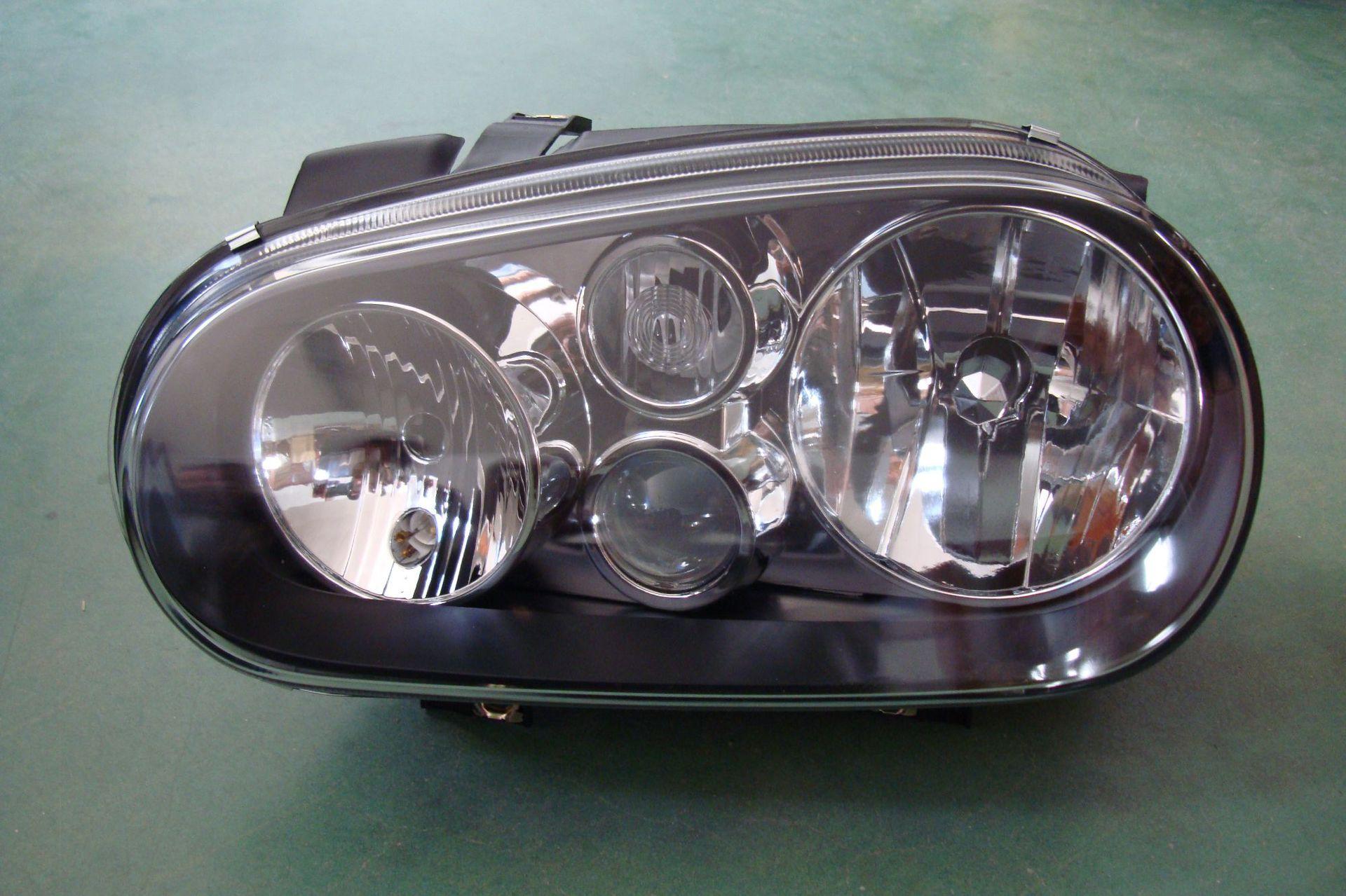 适用于大众高尔夫4代 大灯 前照灯 玻璃面 高尔夫四大灯