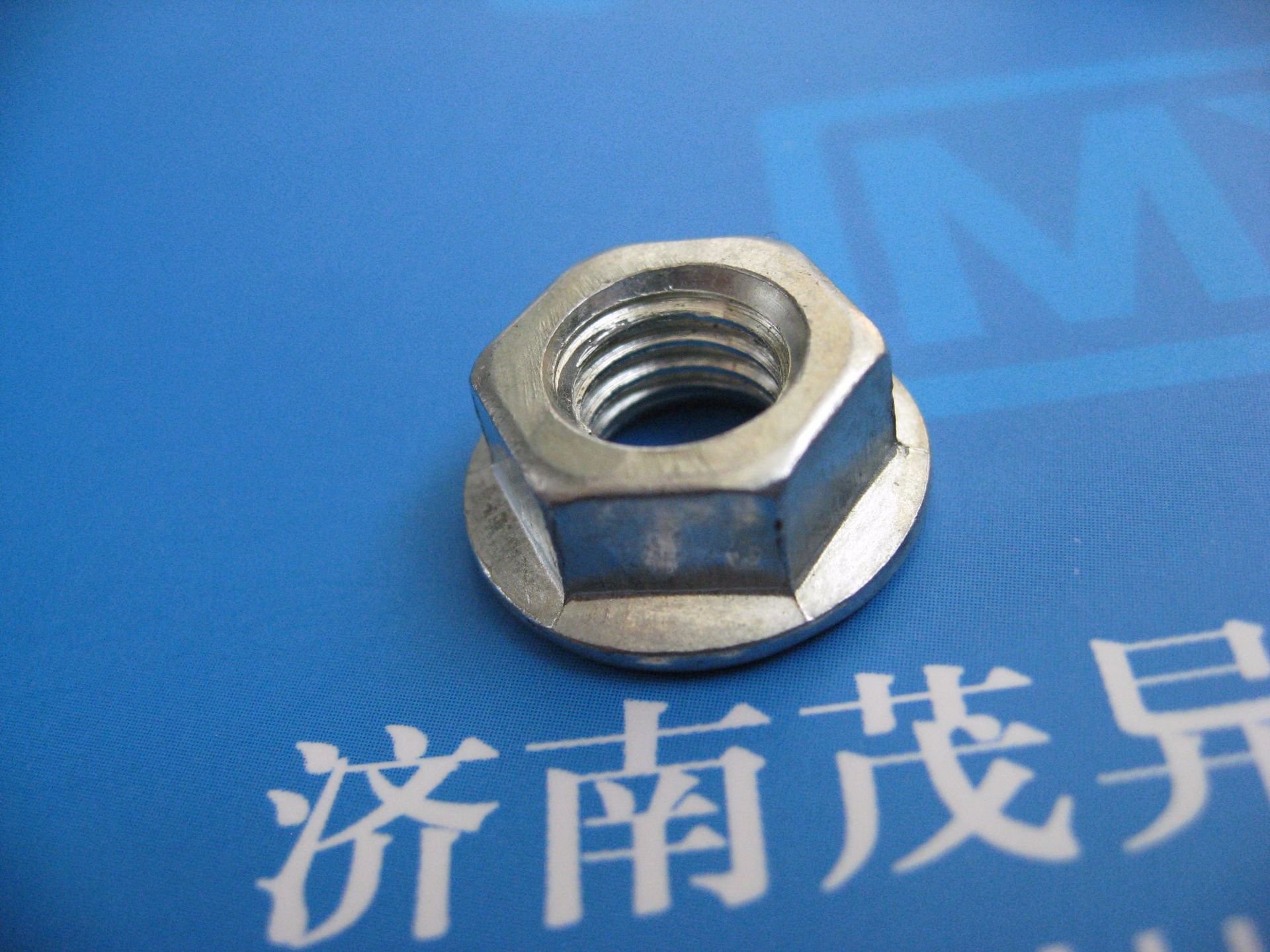 六角法兰螺母gb/t6177.