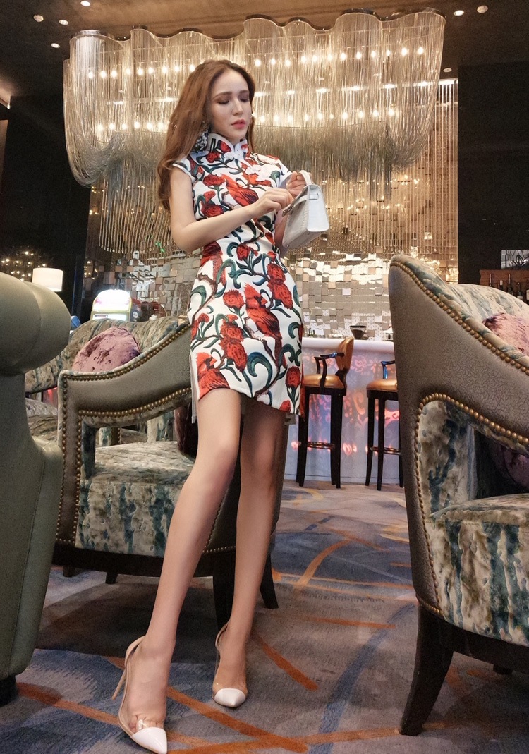 夜场旗袍女夏2018新性感开叉包臀短款连衣裙修身花色短旗袍h1794