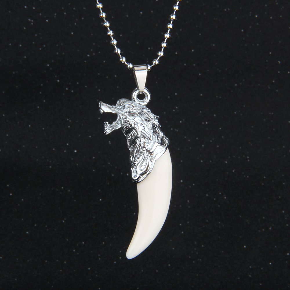 非主流个性男士项链新款创意狼头镶嵌狼牙项链学生特色便宜项链