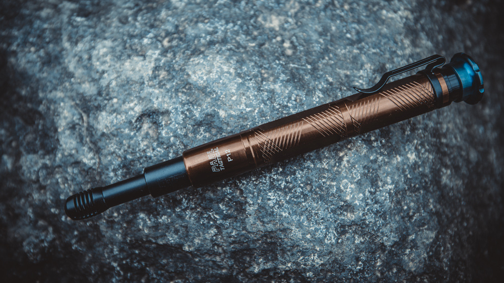 弘安保罗户外装备 防身暗金p12锋芒机械甩棍 便捷迷你机械甩棍