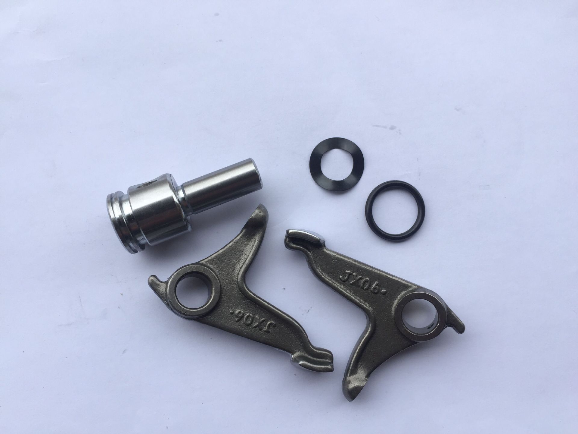 摩托车配件珠江 zj125 cg125 xf125 下摇臂 顶杆机通用配件