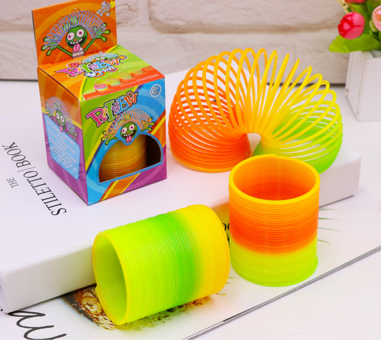 经典儿童彩虹圈小玩具塑料弹簧圈魔力弹力圈益智赠品地摊热卖玩具
