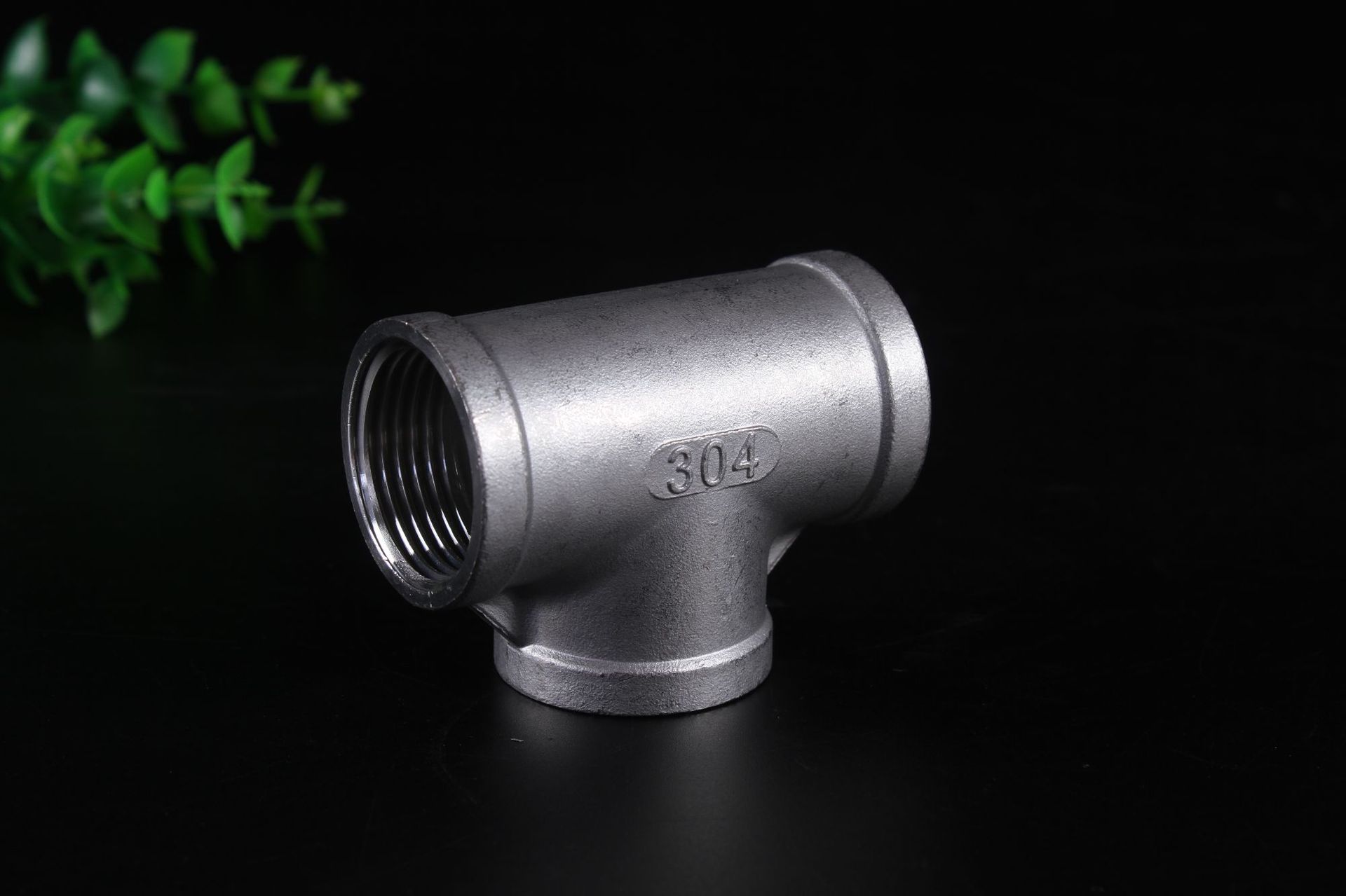 不锈钢内丝三通材质304/316 dn6-dn100 4分 6分 1寸