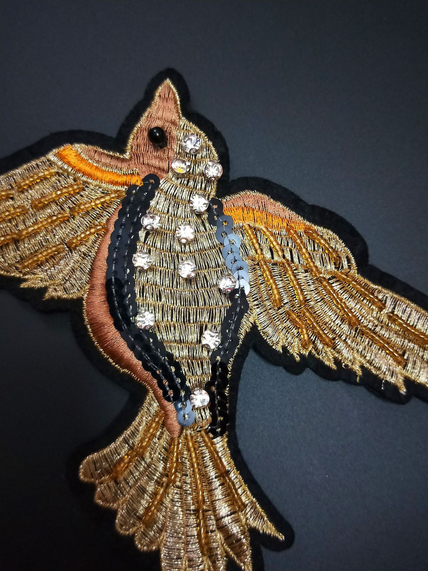 厂家现货手工钉珠绣底鸟珠管机器人布贴服装辅料鞋包配饰批发