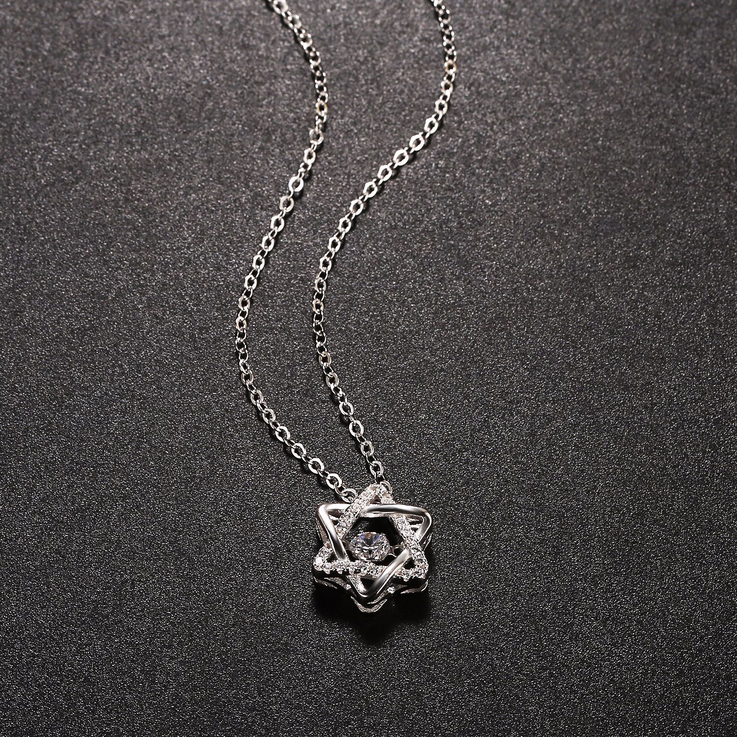 925纯银灵动六芒星吊坠项链 韩版简约锁骨链银饰 热销学生饰品