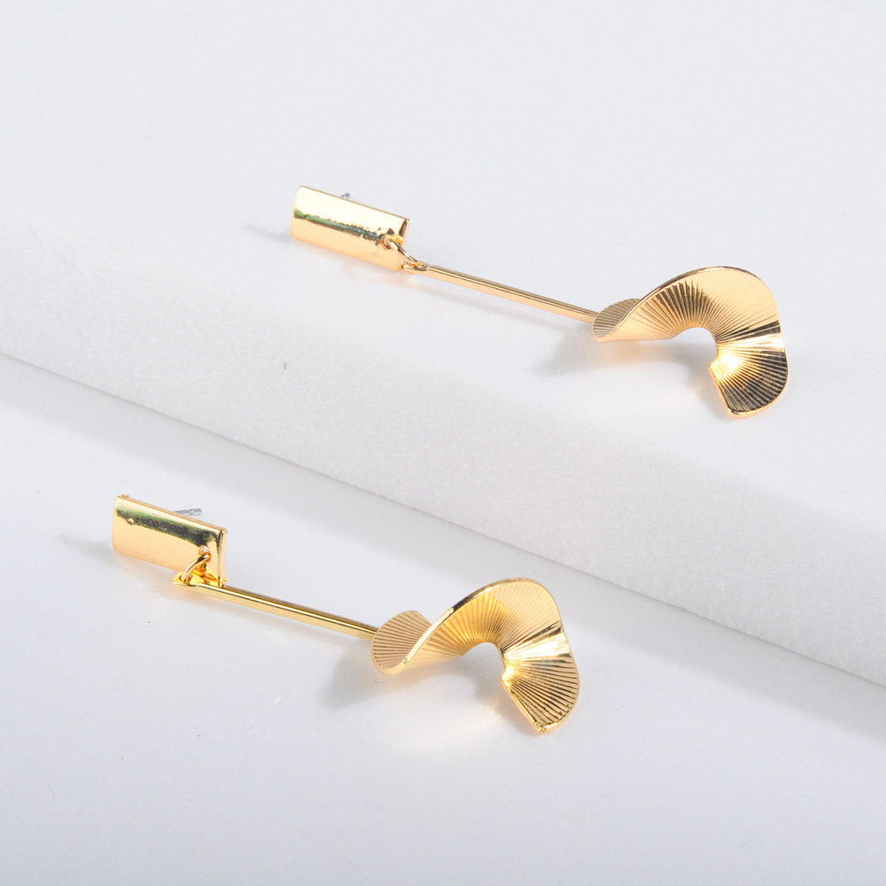欧美简约螺旋形合金耳钉复古金属几何耳环不规则金色耳坠厂家直销