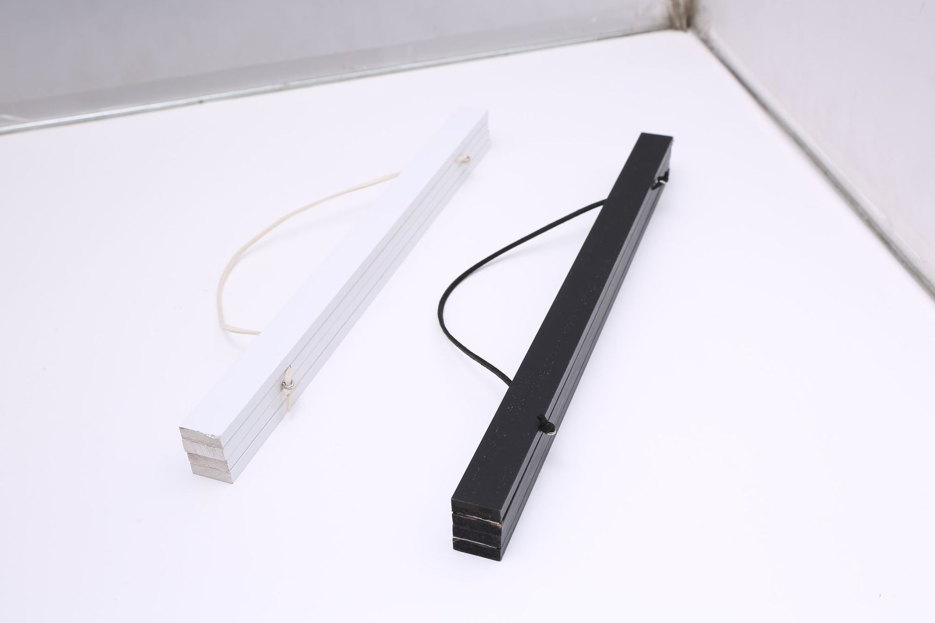 厂家直销创意diy柚木磁铁挂轴客厅沙发背景装饰画杆实木画轴批发