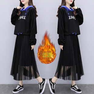 8762#实拍 2018秋冬新款韩版时尚加绒加厚时尚印花卫衣纱裙套装