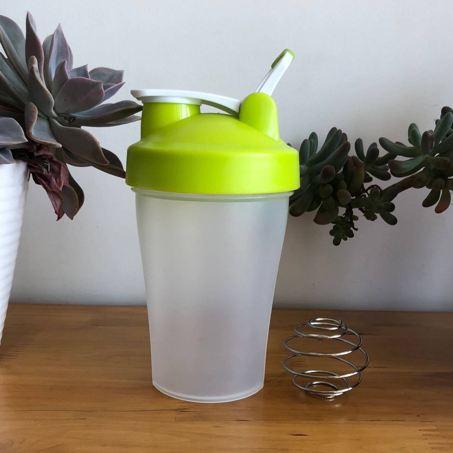 400ml手提简易实惠装 蛋白粉杯摇摇杯 轻巧型带钢球运动房奶