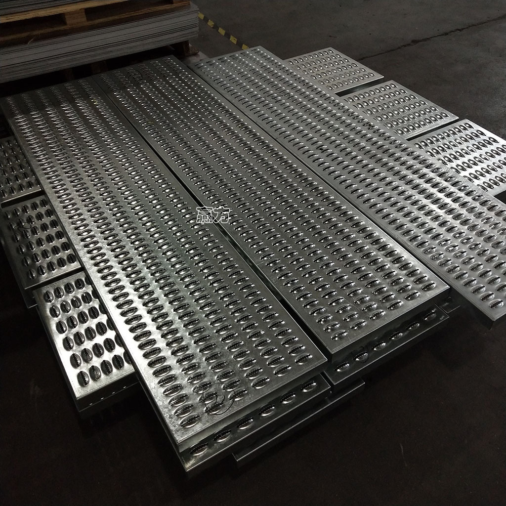 实体工厂批发订做 镀锌 不锈钢鳄鱼嘴防滑板 转梯防滑脚踏网板