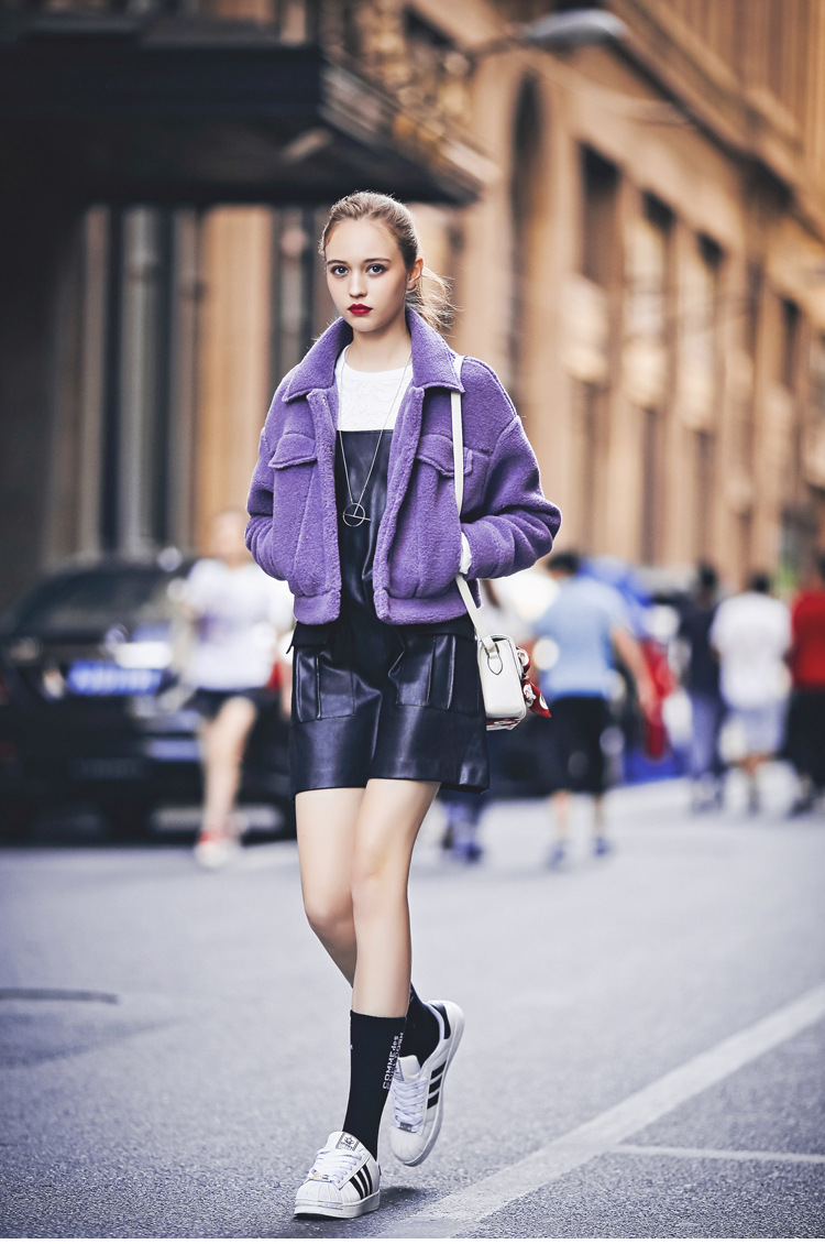 moffi女式上装2018秋冬季新款宽松短款加厚保暖翻领欧美羊羔毛外