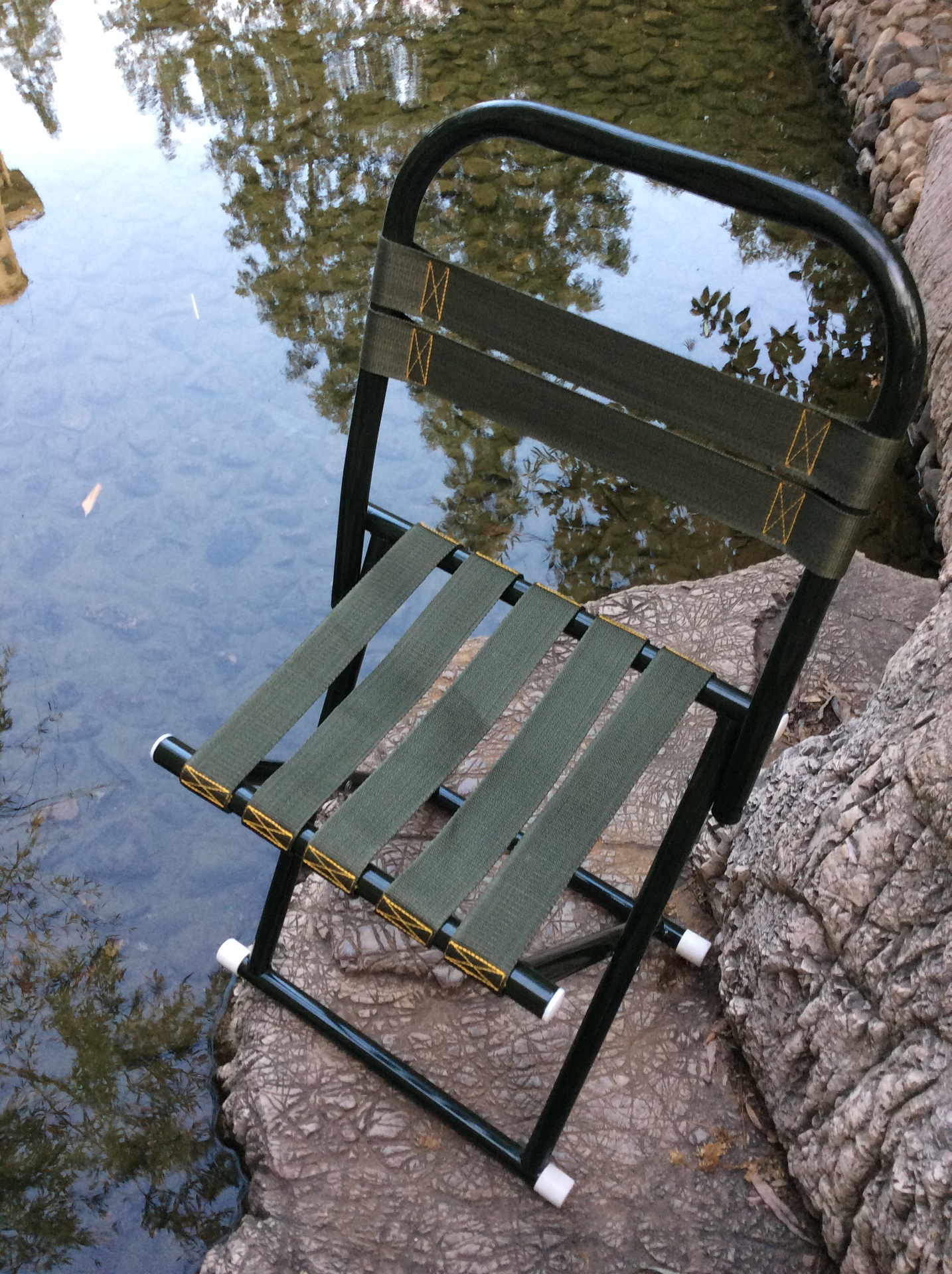 折叠圆管马扎新款便携式靠背军工马扎子钓鱼凳子户外火车小板凳