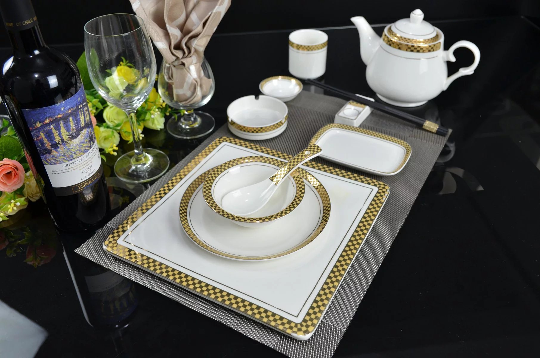 厂家定制高级星级酒店摆台 饭店餐厅陶瓷摆台 贴花盘碗餐具批发