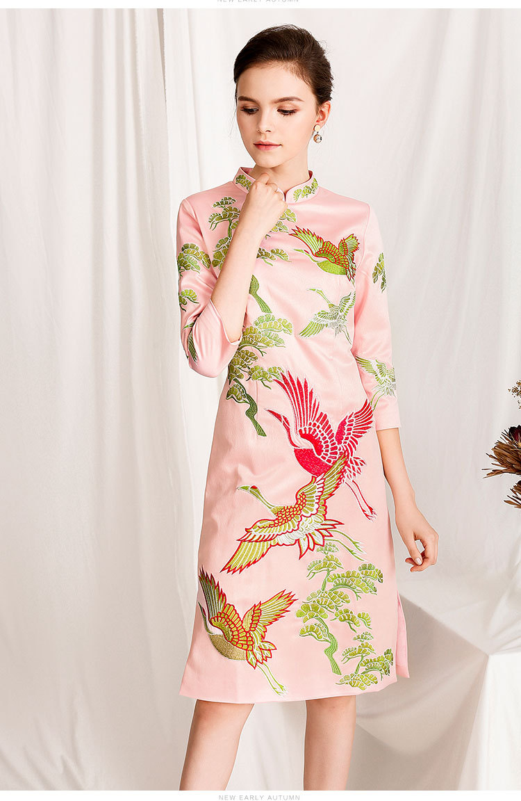 中式女装重工刺绣仙鹤刺绣改良旗袍2018秋妈妈装敬酒服连衣裙8253