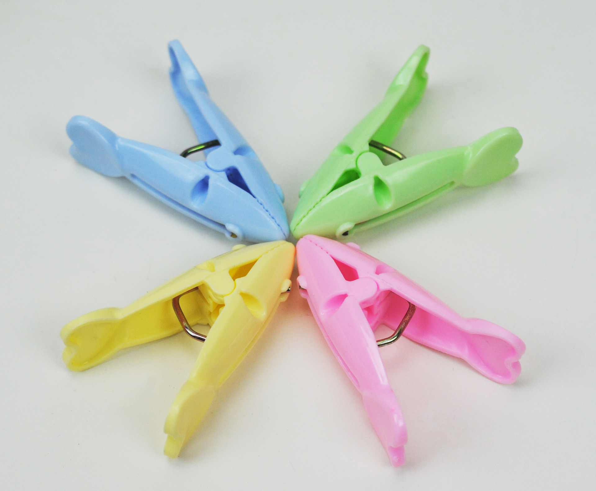 hq3712淘宝塑夹鱼夹18日常用品衣物晾晒衣夹裤夹收纳夹子