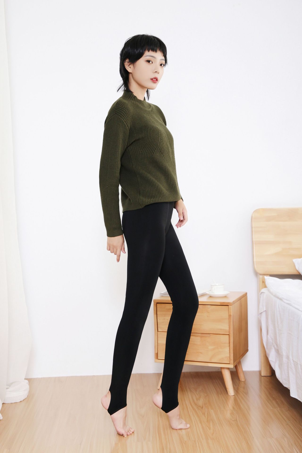 冬季面膜打底裤锦纶加绒加厚一体裤女士踩脚裤加大加肥富姐裤批发