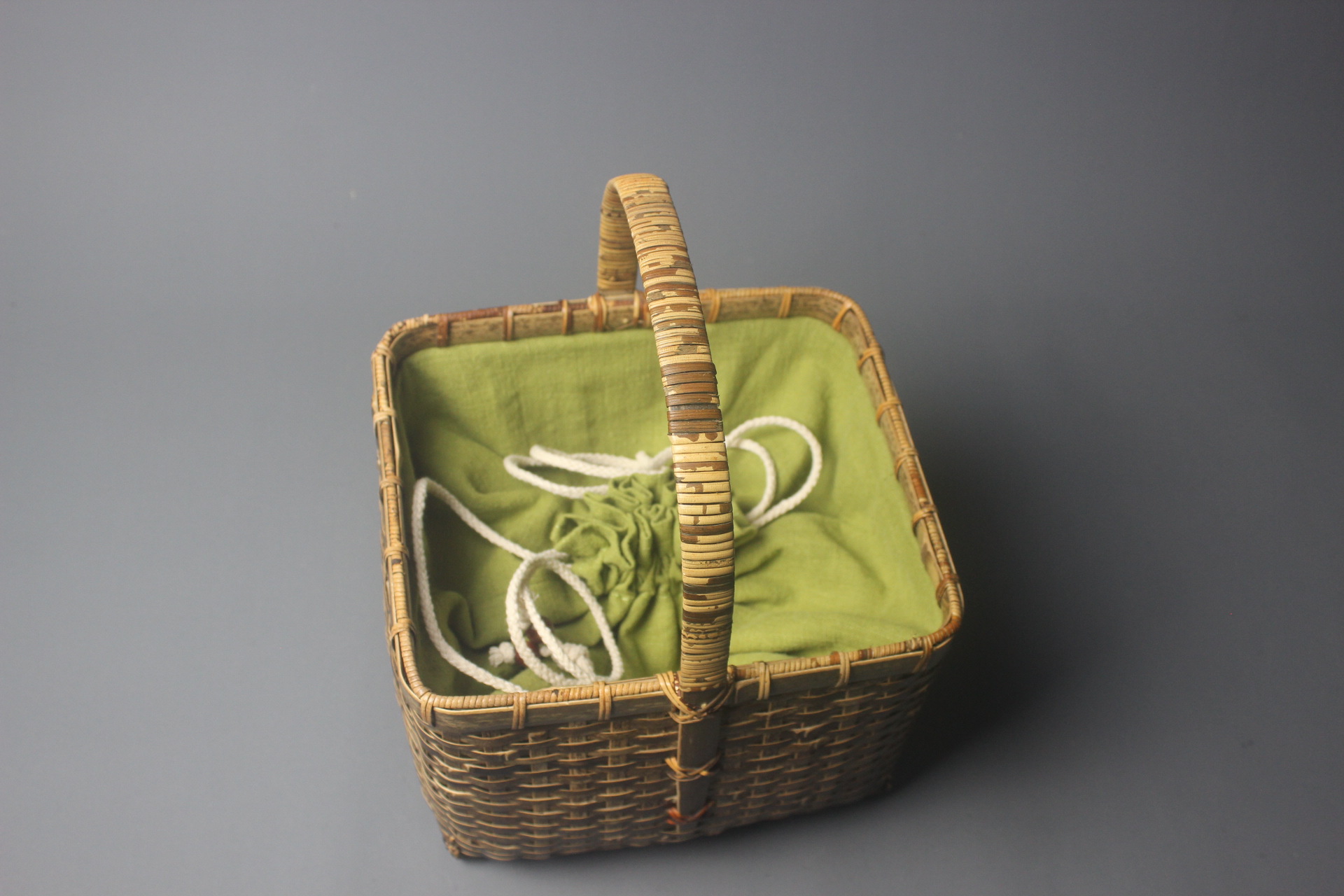 新品竹编收纳篮子紫竹编织手提篮复古带盖野餐食盒竹子筐家用大号