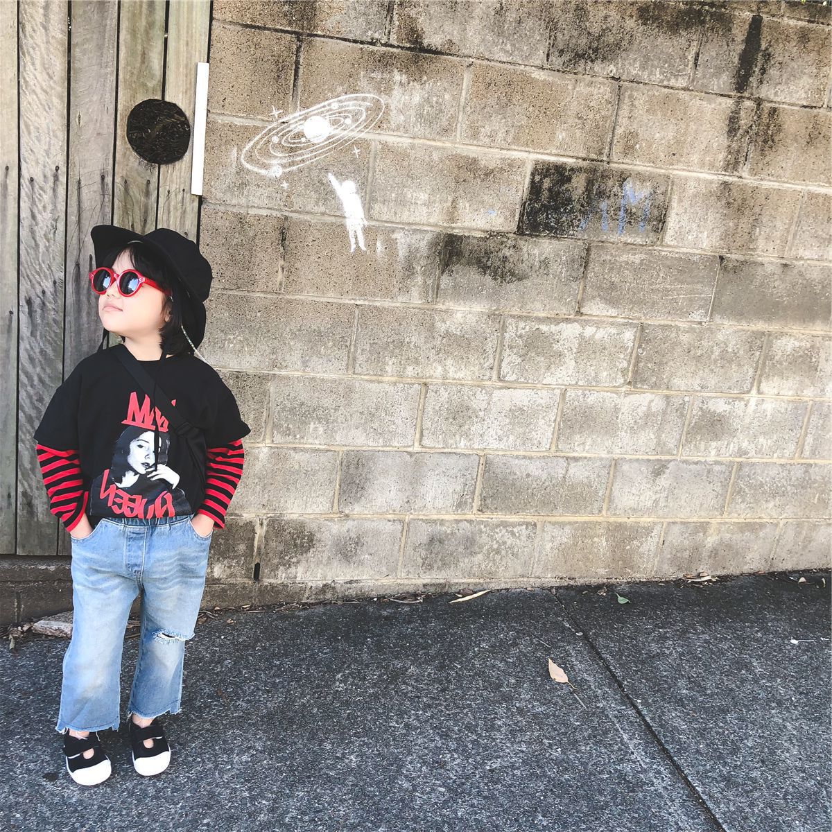 男女童卫衣头像涂鸦t恤上衣19秋装新款外贸童装一件代发2-7岁