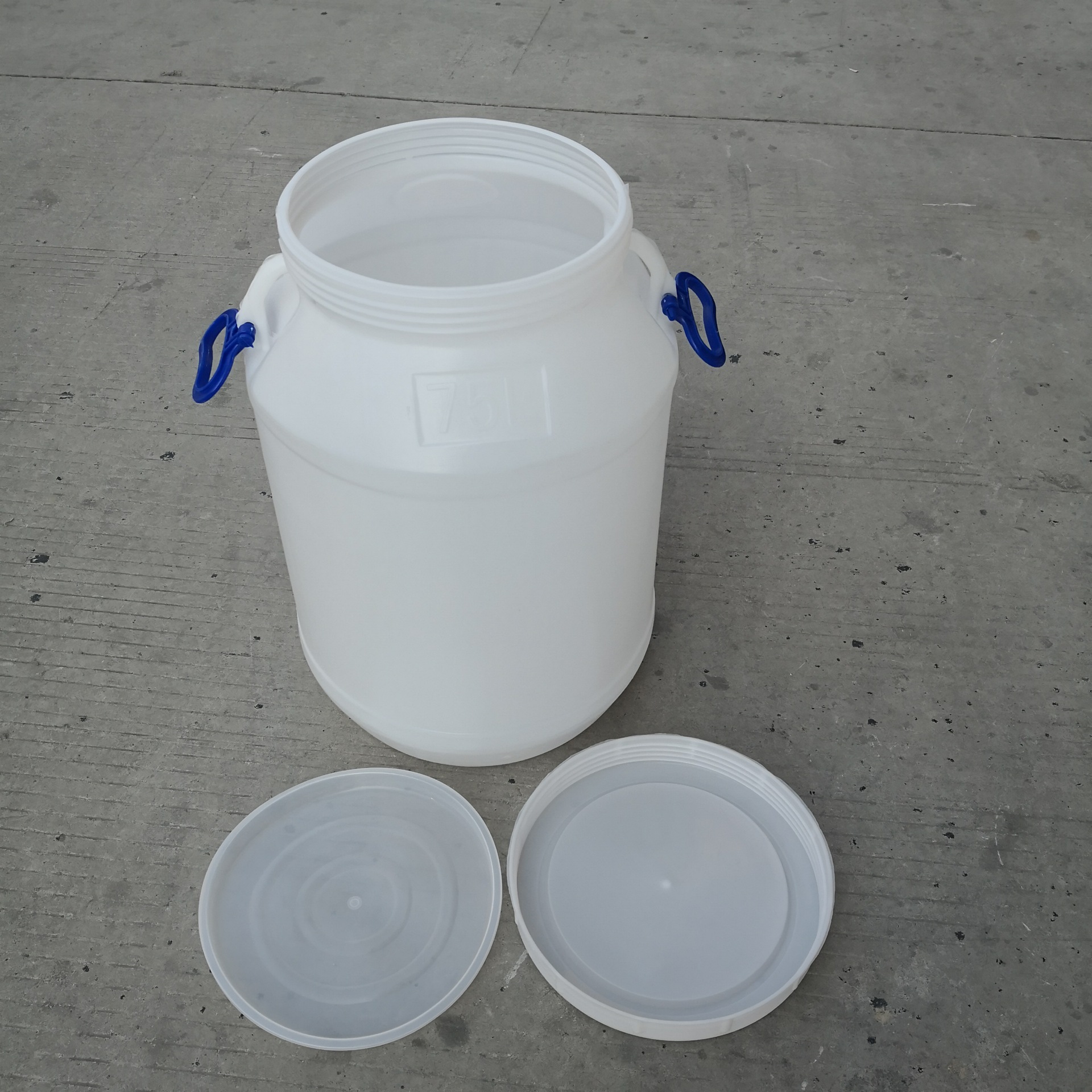 大量供应50l塑料桶(塑料圆桶)塑料水桶 塑料水桶 圆塑料桶