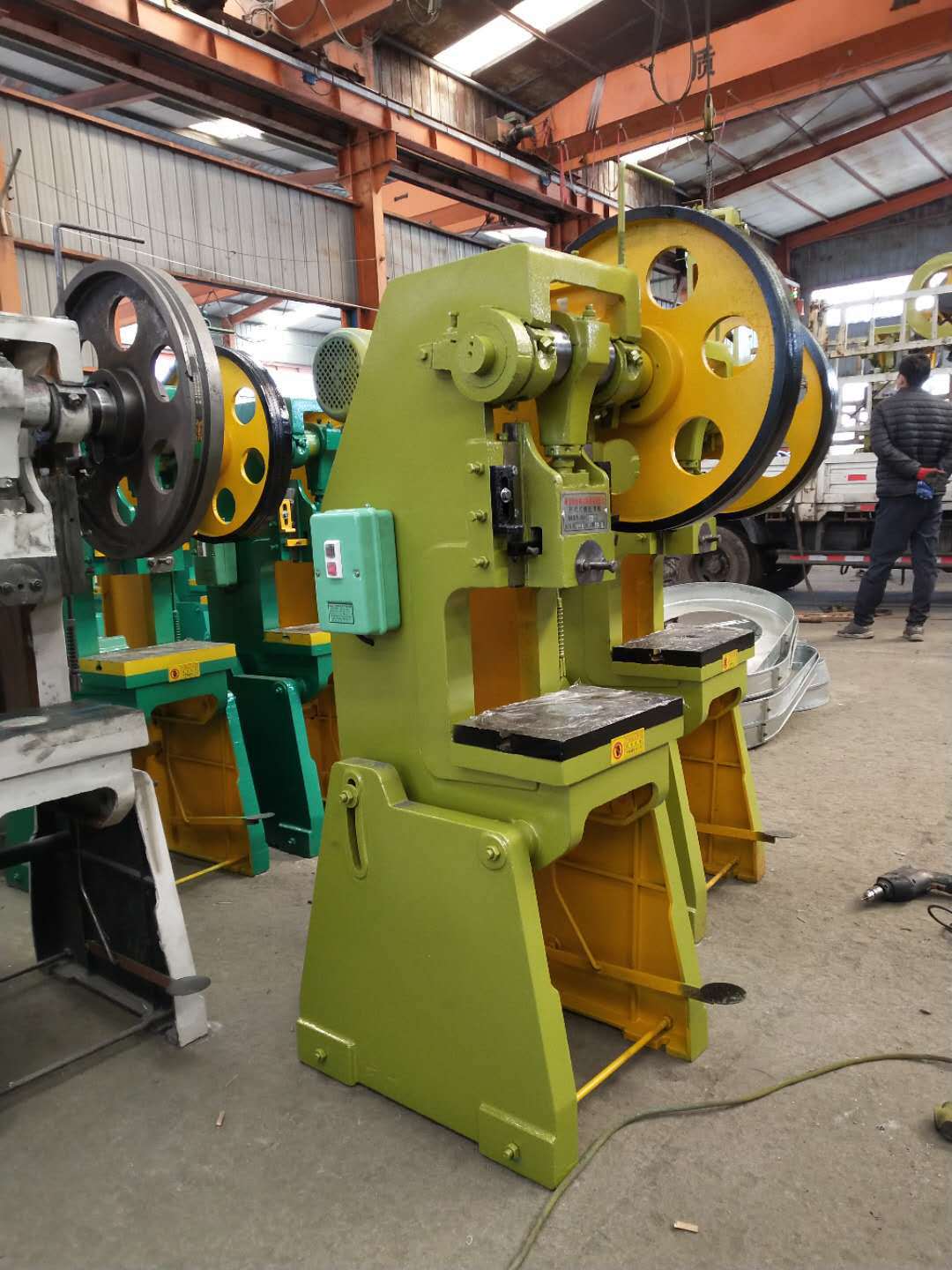 10吨冲床 220伏电压 冲压机 两相电机 12吨冲床模具配件