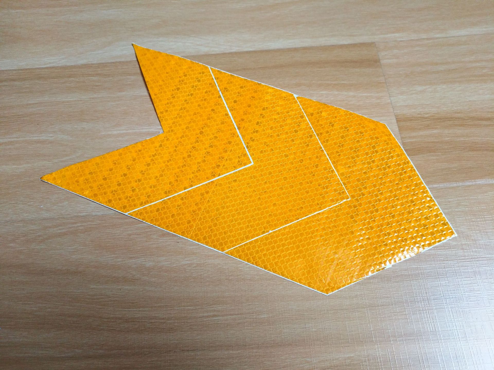 厂价批发橡胶护墙角反光膜 小方格箭头晶彩格反光贴纸