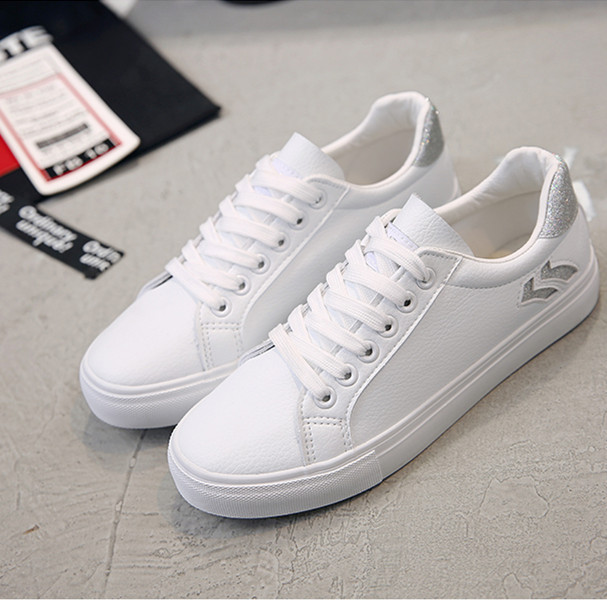 飞耀2018春季平底鞋超纤橡胶白色亮色小白鞋原宿休闲百搭软底板鞋