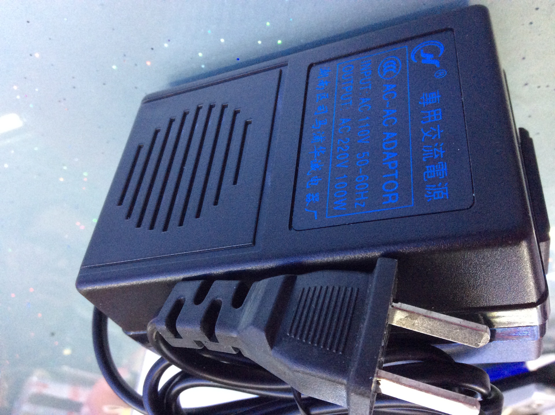 110v转220v100w电压转换器交流电源日本美国台湾转用交流转换器