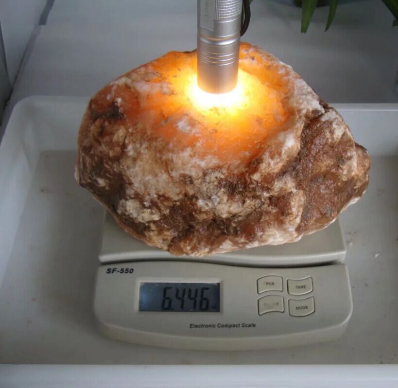 新疆天然叶腊石灯光冻仔料冻石印章摆件石料礼品收藏原石料6.