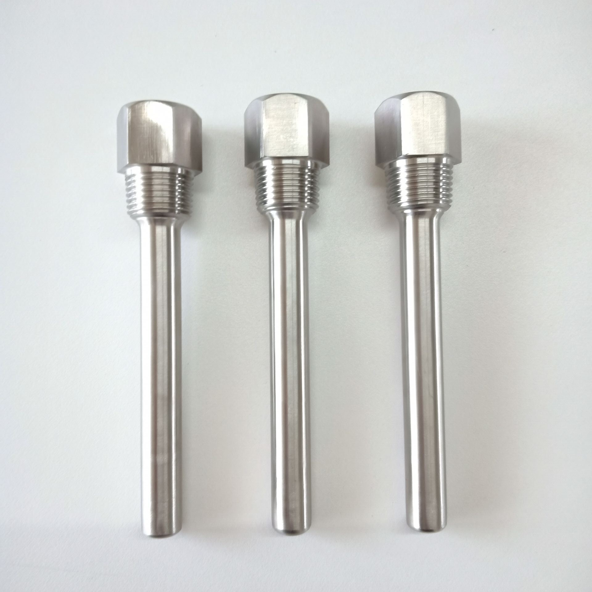 江浙沪皖销售热电阻套管型温度传感器pt100螺纹订制水管温度