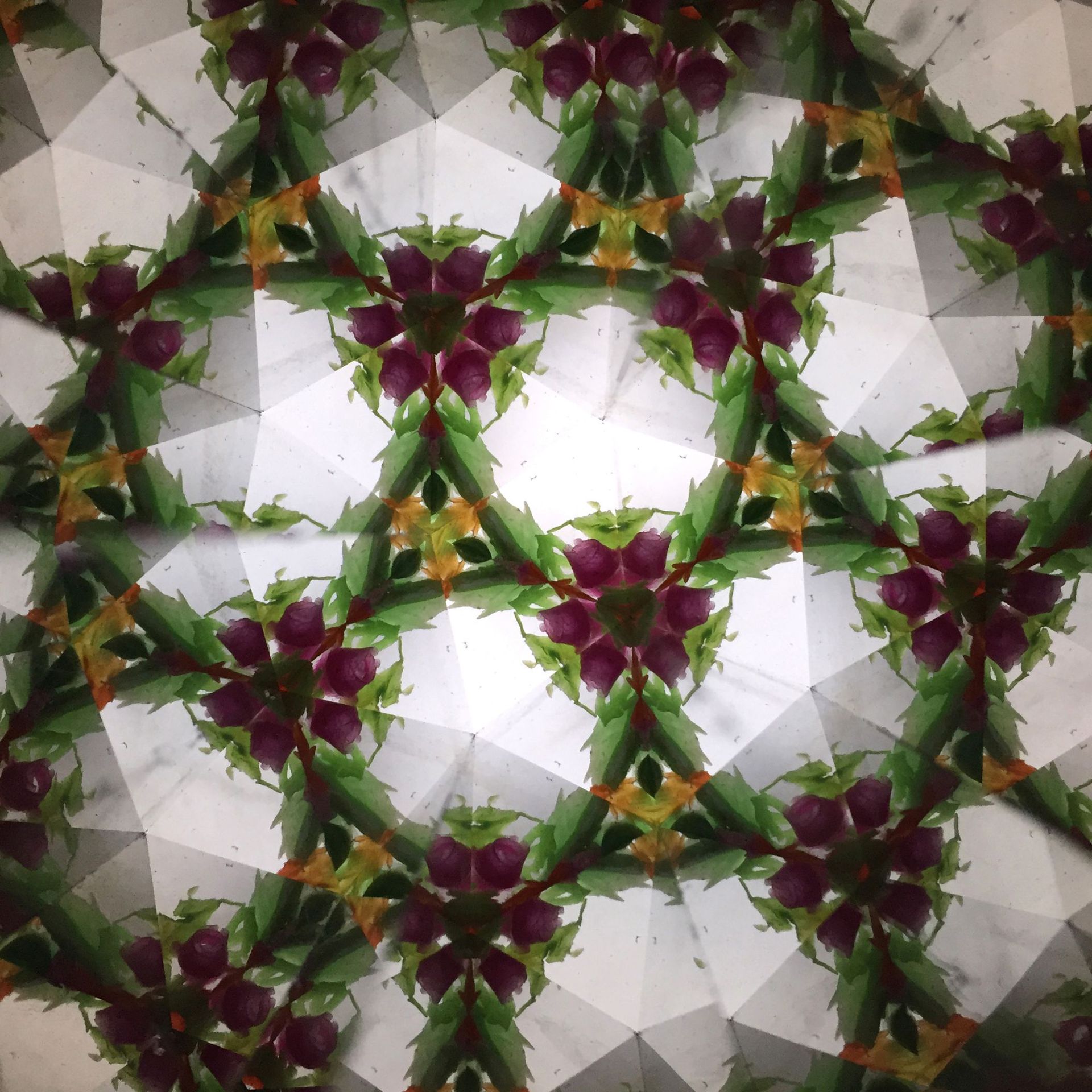 儿童益智玩具卡通可爱万花筒玩具实景卷边多棱镜纸质万花筒