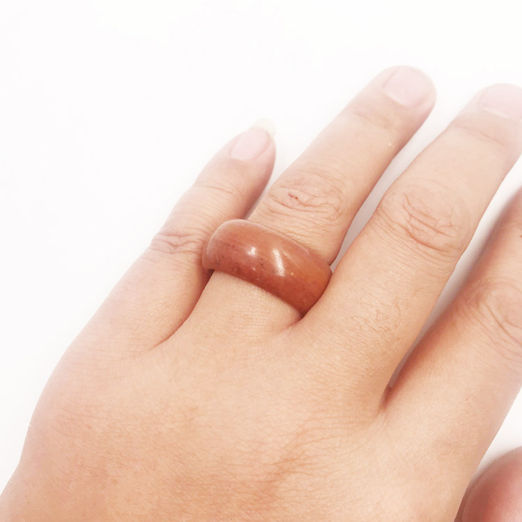 天然正宗品圣仁泗水滨砭石戒指 富贵红玄黄戒指 天然泗滨玄黄戒指