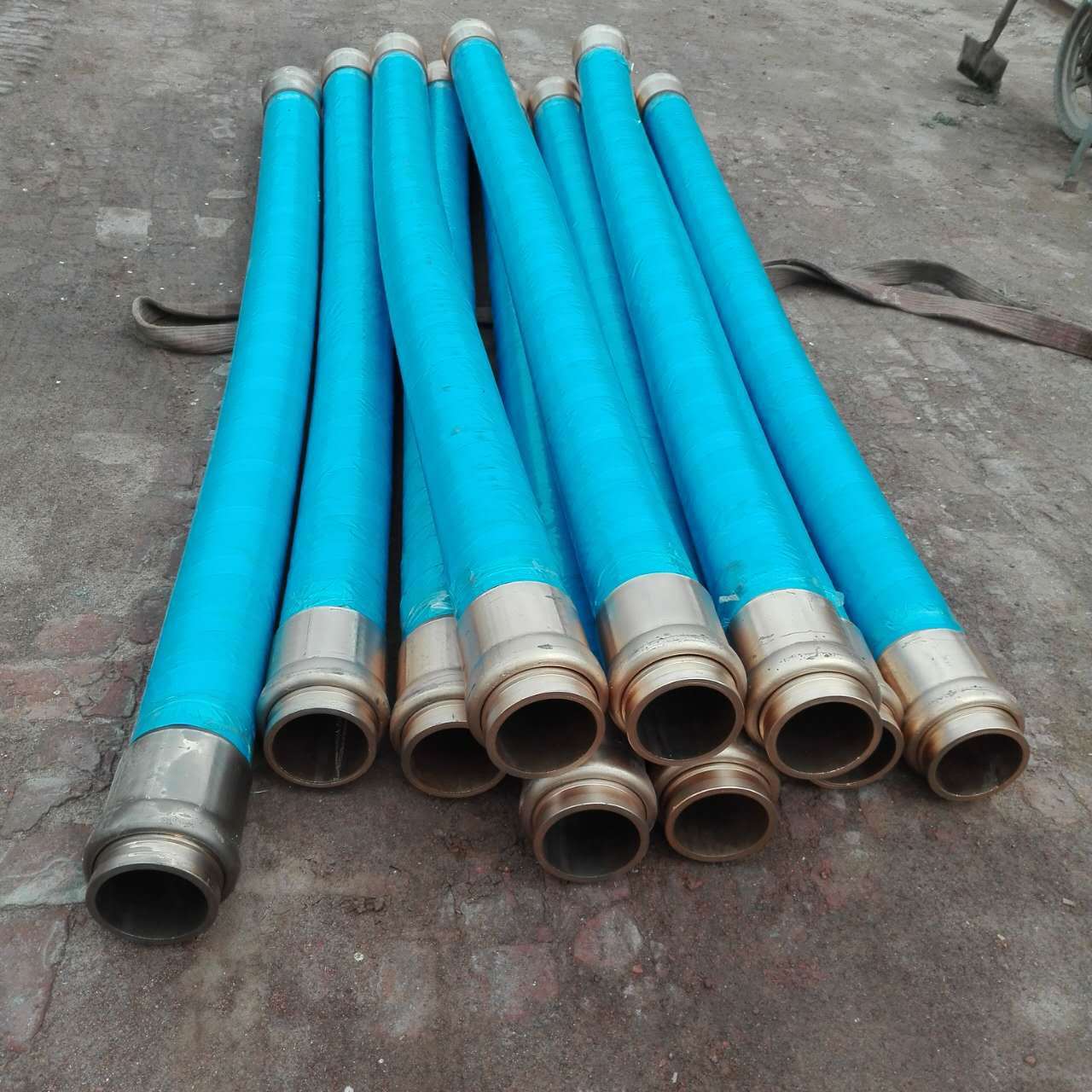 公路,隧道,水利工程,核电站等建筑工程机械,混凝土泵车输送等橡胶软管